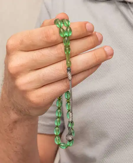 Gümüş Top Kazaz Püsküllü Yeşil Sıkma Kehribar Tesbih