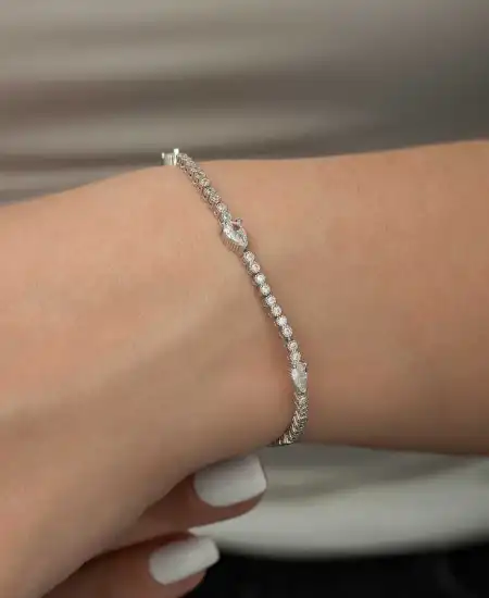 Gümüş Üç Damla Taşlı Su Yolu Bayan Bileklik