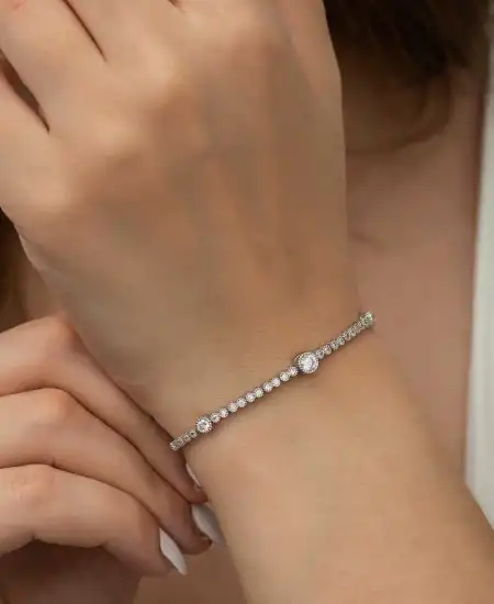 Gümüş Üç Taşlı Su Yolu Bayan Bileklik