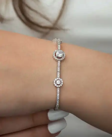 Gümüş Üç Taşlı Su Yolu Bayan Bileklik