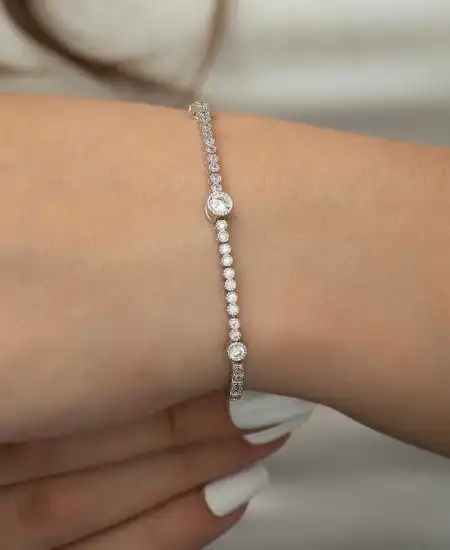 Gümüş Üç Taşlı Su Yolu Bayan Bileklik