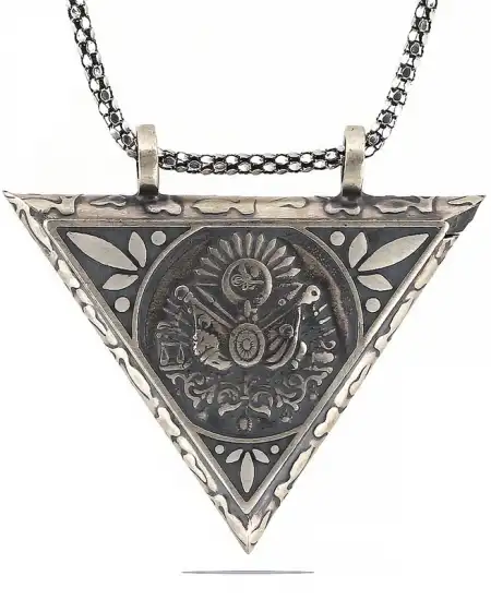 Gümüş Üçgen İçi Açılabilen Osmanlı Arma Muskalık Kolye
