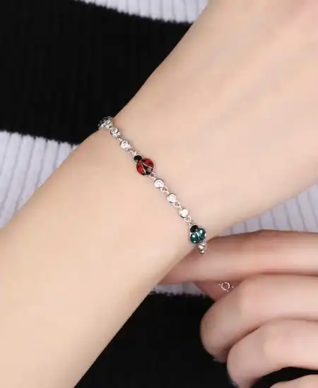 Gümüş Uğur Böceği Bayan Bileklik