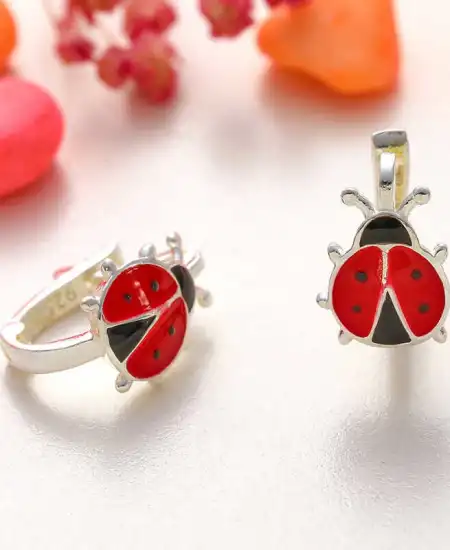 Gümüş Uğur Böceği Çocuk Küpesi