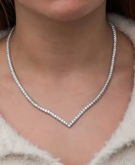 Gümüş V Model Su Yolu Kadın Kolye