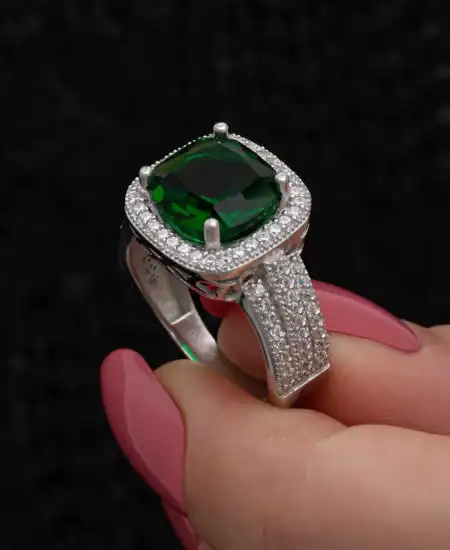 Gümüş Yeşil Baget Kare Kadın Yüzük