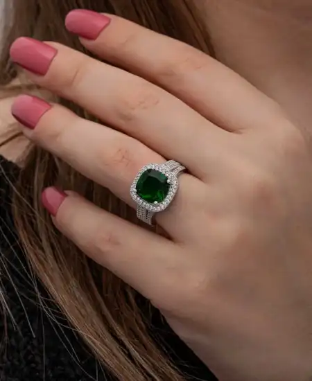 Gümüş Yeşil Baget Kare Kadın Yüzük