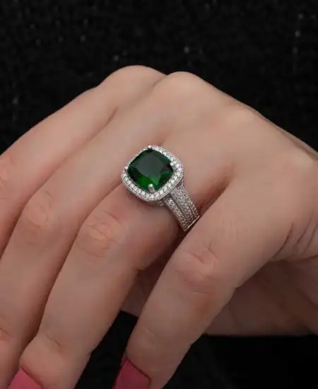 Gümüş Yeşil Baget Kare Kadın Yüzük