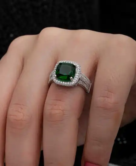 Gümüş Yeşil Baget Kare Kadın Yüzük