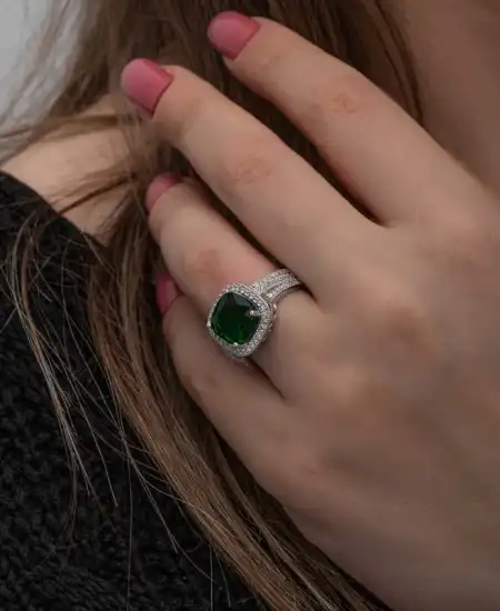 Gümüş Yeşil Baget Kare Kadın Yüzük