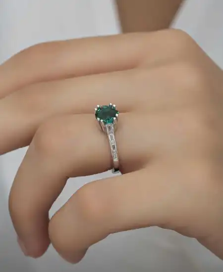 Gümüş Yeşil Baget Tek Taş Kadın Yüzük