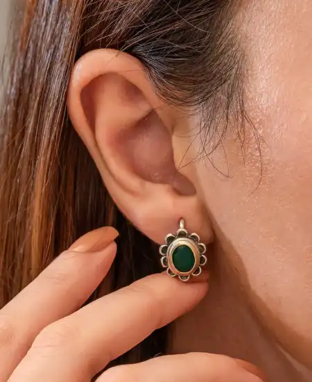 Gümüş Yeşil Çiçek Desenli Otantik Kadın Küpe