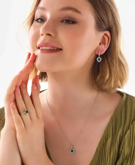 Gümüş Yeşil Taşlı Kalpli Kadın Set