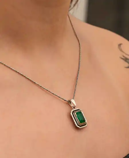 Gümüş Yeşil Taşlı Otantik Kadın Kolye