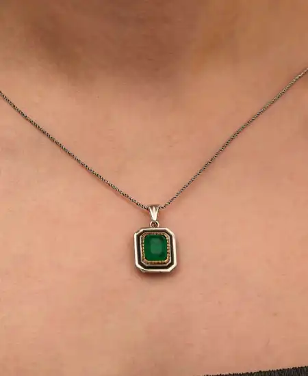 Gümüş Yeşil Taşlı Otantik Kadın Kolye