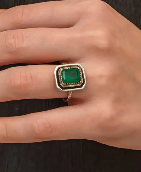 Gümüş Yeşil Taşlı Otantik Kadın Yüzük