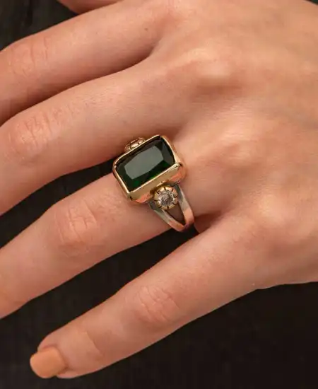 Gümüş Yeşil Zirkon Taşlı Otantik Kadın Yüzük