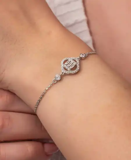 Gümüş Yonca Baget Taşlı Kadın Bileklik