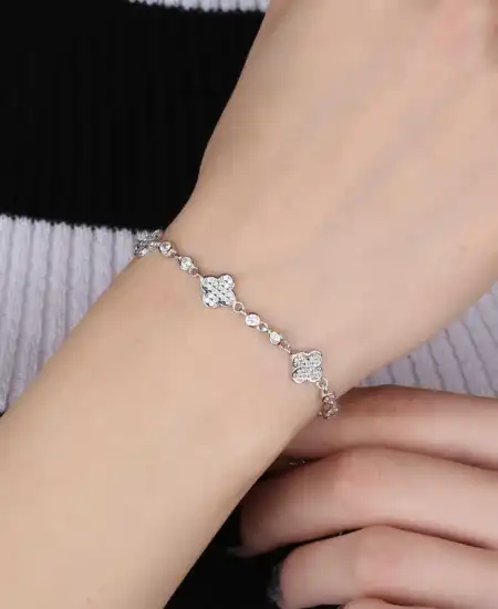 Gümüş Yonca Bayan Bileklik