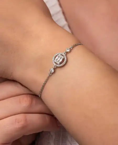 Gümüş Yuvarlak Baget Taşlı Kadın Bileklik
