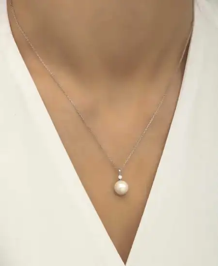 Gümüş Yuvarlak İnci Bayan Kolye