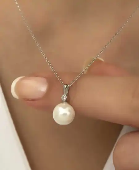 Gümüş Yuvarlak İnci Bayan Kolye