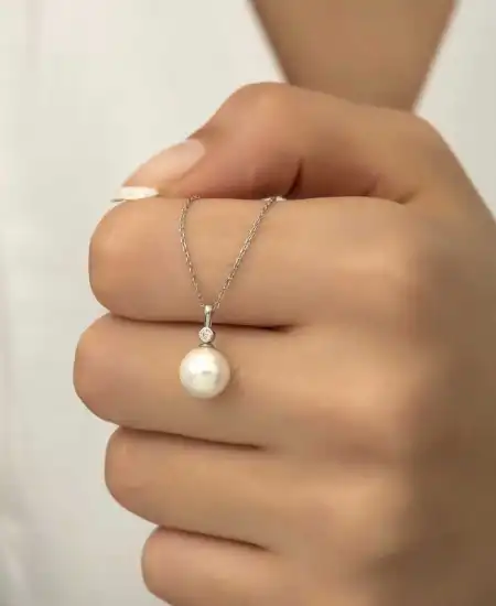 Gümüş Yuvarlak İnci Bayan Kolye