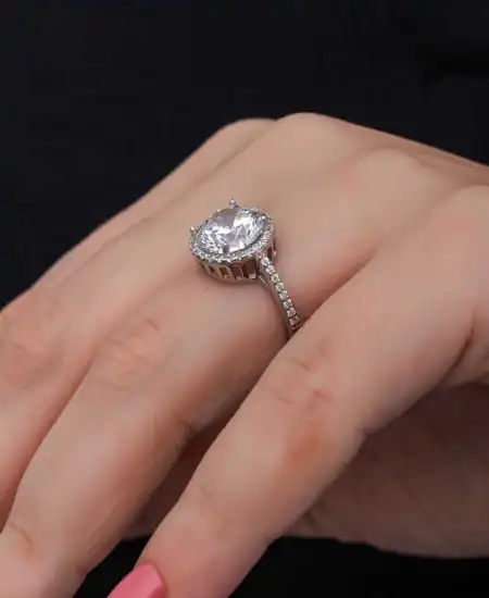 Gümüş Yuvarlak Montür Tek Taş Kadın Yüzük