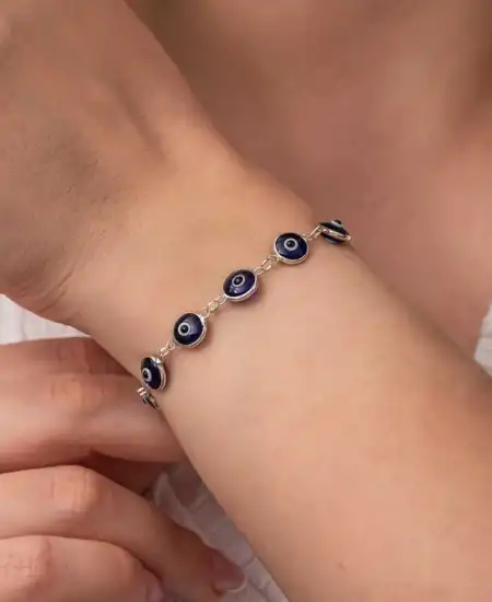 Gümüş Yuvarlak Nazar Kadın Bileklik