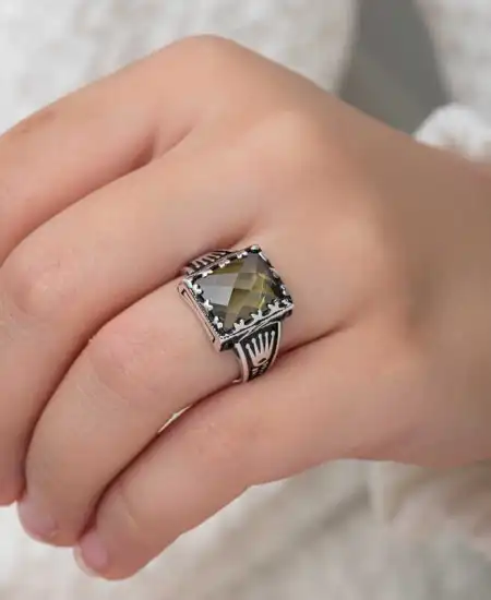 Gümüş Zeytin Yeşili Zirkon Taşlı Çocuk Erkek Yüzük