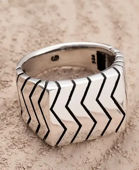 Gümüş Zikzak Desenli Erkek Yüzük