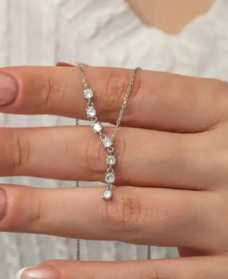 Gümüş Zirkon Sıra Taşlı Kadın Kolye