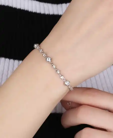 Gümüş Zirkon Taşlı Bayan Bileklik