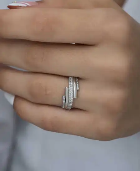 Gümüş Zirkon Taşlı Bayan Yüzük