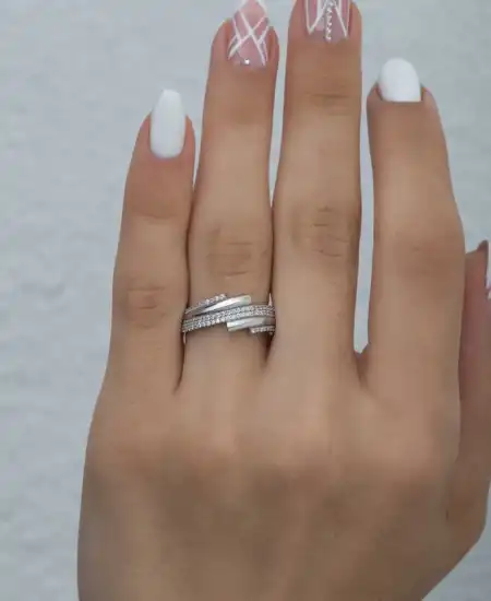 Gümüş Zirkon Taşlı Bayan Yüzük