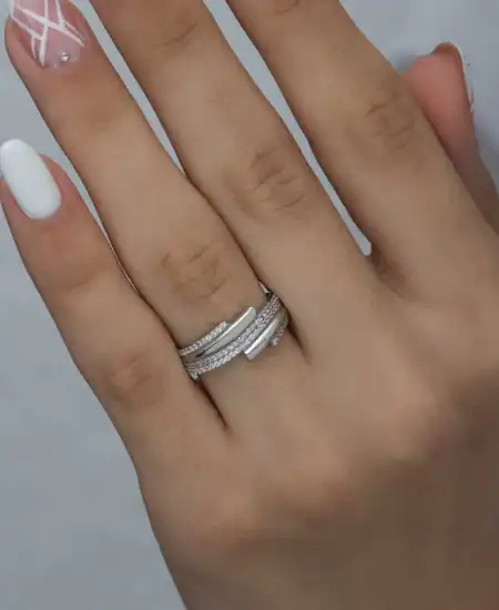 Gümüş Zirkon Taşlı Bayan Yüzük