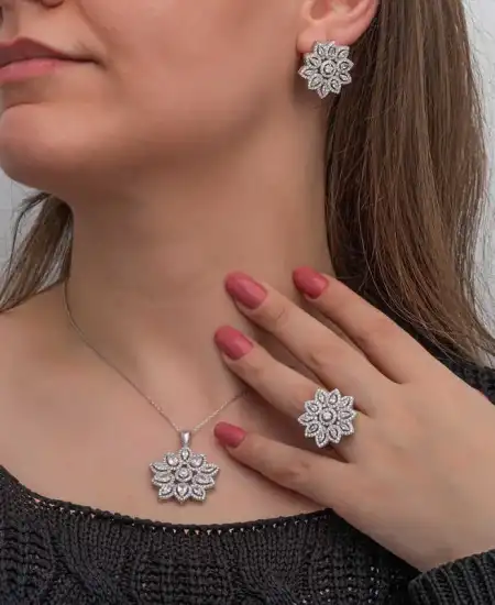 Gümüş Zirkon Taşlı Çiçek Kadın Set