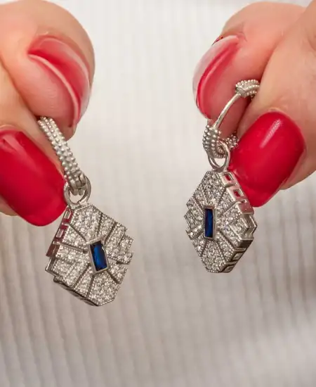 Gümüş Zirkon Taşlı Kadın Küpe