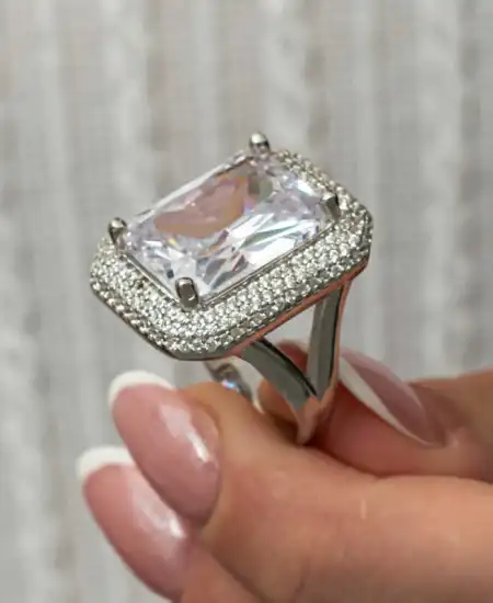 Gümüş Zirkon Taşlı Kadın Yüzük