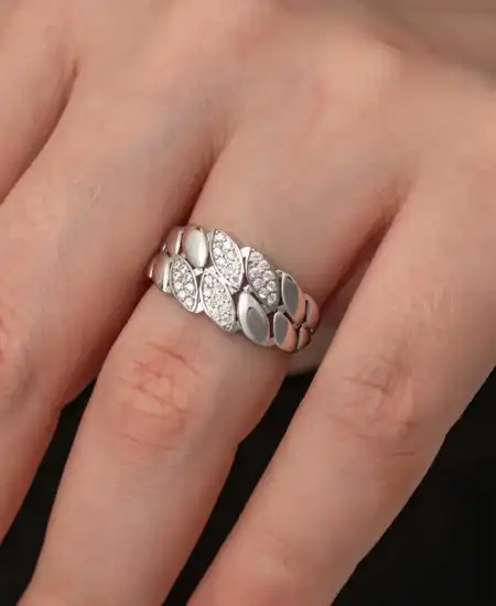 Gümüş Zirkon Taşlı Kadın Yüzük