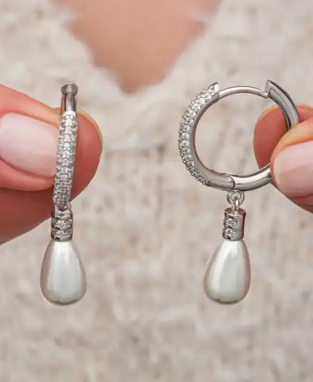 Gümüş Zirkon Taşlı Sallantılı Damla İnci Küpe