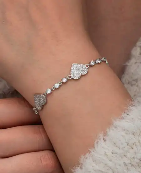 Gümüş Zirkon Taşlı Sıralı Kalp Kadın Bileklik
