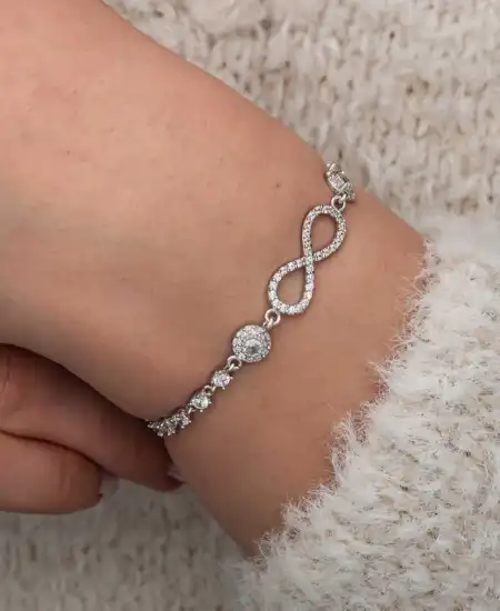 Gümüş Zirkon Taşlı Sonsuzluk Kadın Bileklik