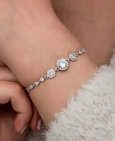 Gümüş Zirkon Taşlı Yuvarlak Kadın Bileklik