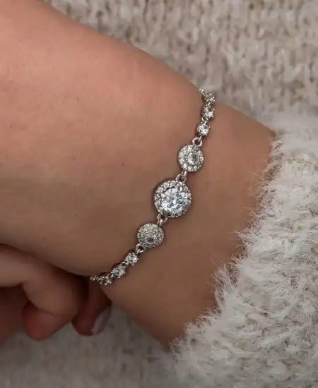 Gümüş Zirkon Taşlı Yuvarlak Kadın Bileklik