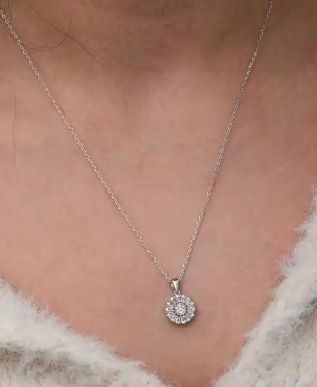 Gümüş Zirkon Taşlı Yuvarlak Kadın Kolye