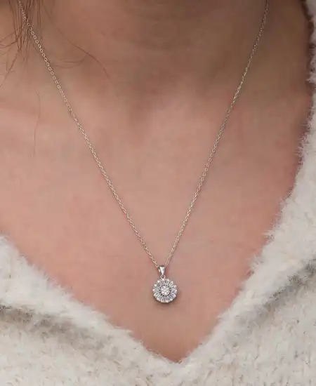 Gümüş Zirkon Taşlı Yuvarlak Kadın Kolye