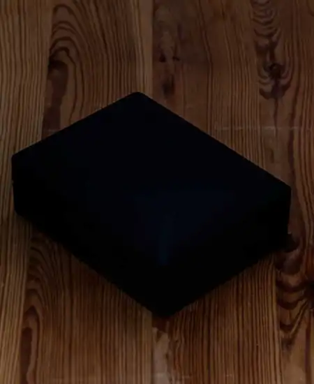 Işıklı Siyah Renk Kolye Kutusu