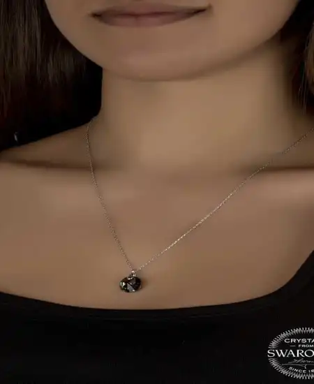 Swarovski Crystal İris Yeşil Taşlı Gümüş Kadın Kolye