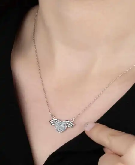 Swarovski Taşlı Gümüş Kalp Bayan Kolye